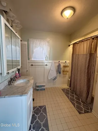 $2,500 | 120 Van Dam Street, Saratoga Springs, NY 12866