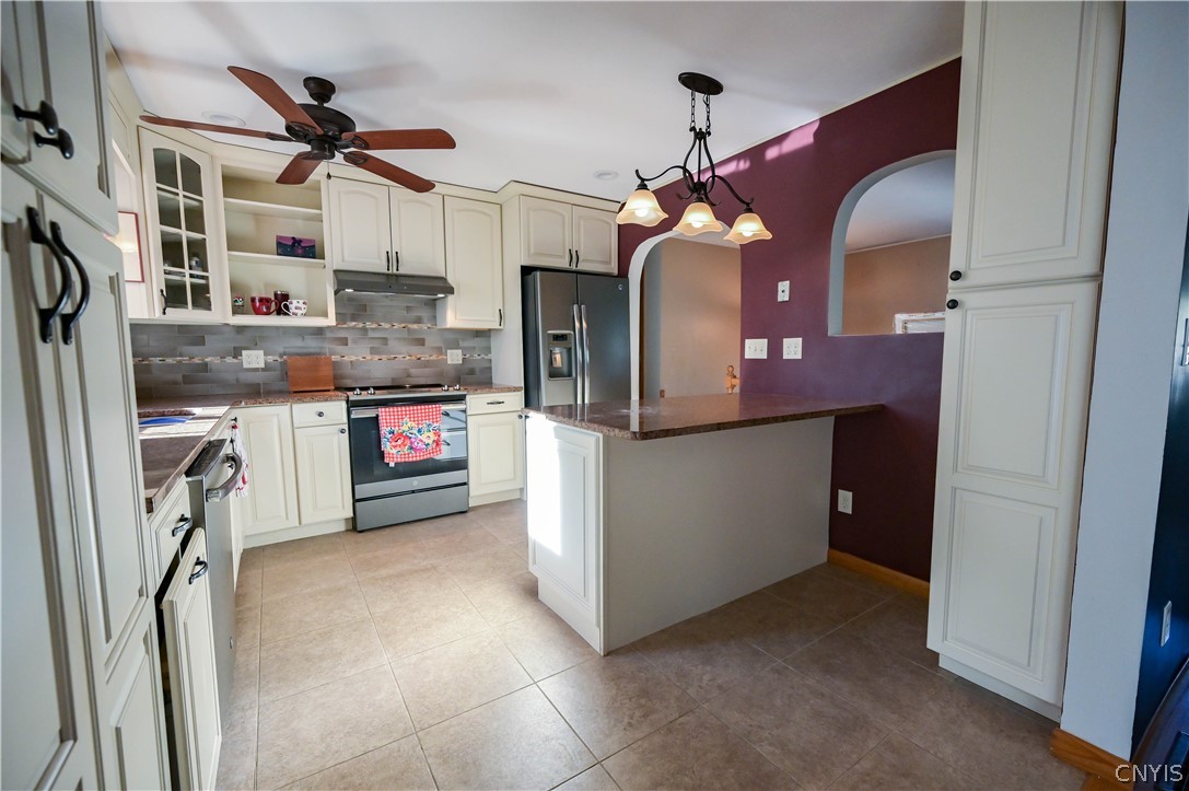 8309 Greenview Drive Rome, NY 13440 - Photo 3 of 45