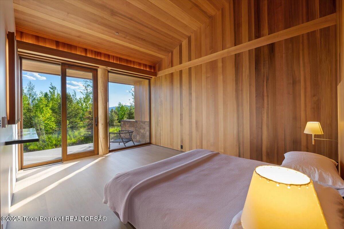 585 Sena Road Jackson, WY 83001 - Photo 11 of 55 Bedroom Suite2