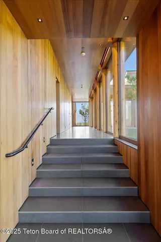 $18,500,000 | 585 Sena Road, Jackson, WY 83001