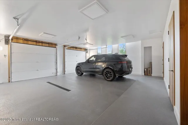 $18,500,000 | 585 Sena Road, Jackson, WY 83001