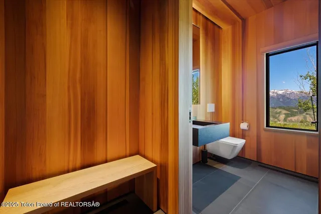 $18,500,000 | 585 Sena Road, Jackson, WY 83001