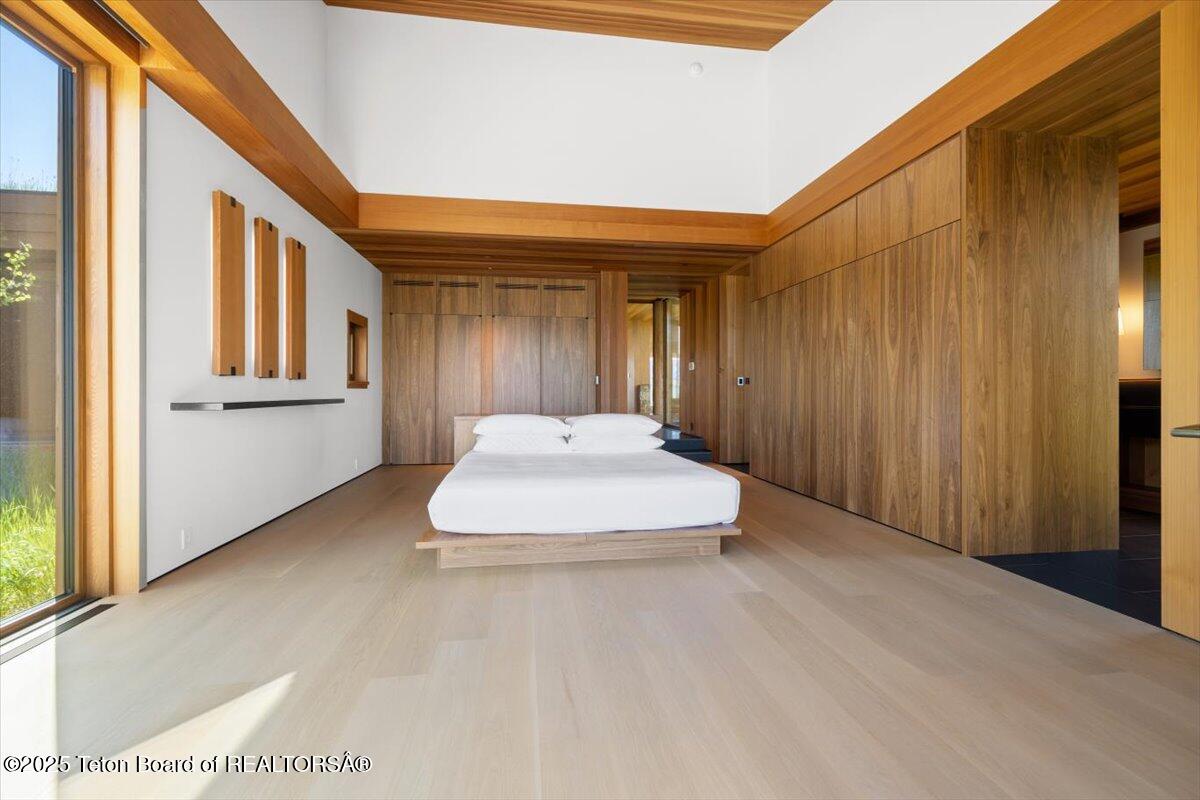 585 Sena Road Jackson, WY 83001 - Photo 46 of 55 Primary Suite2