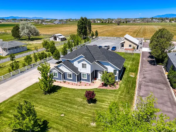 $989,000 | 5182 West 5725th Street South, Hooper, UT 84315