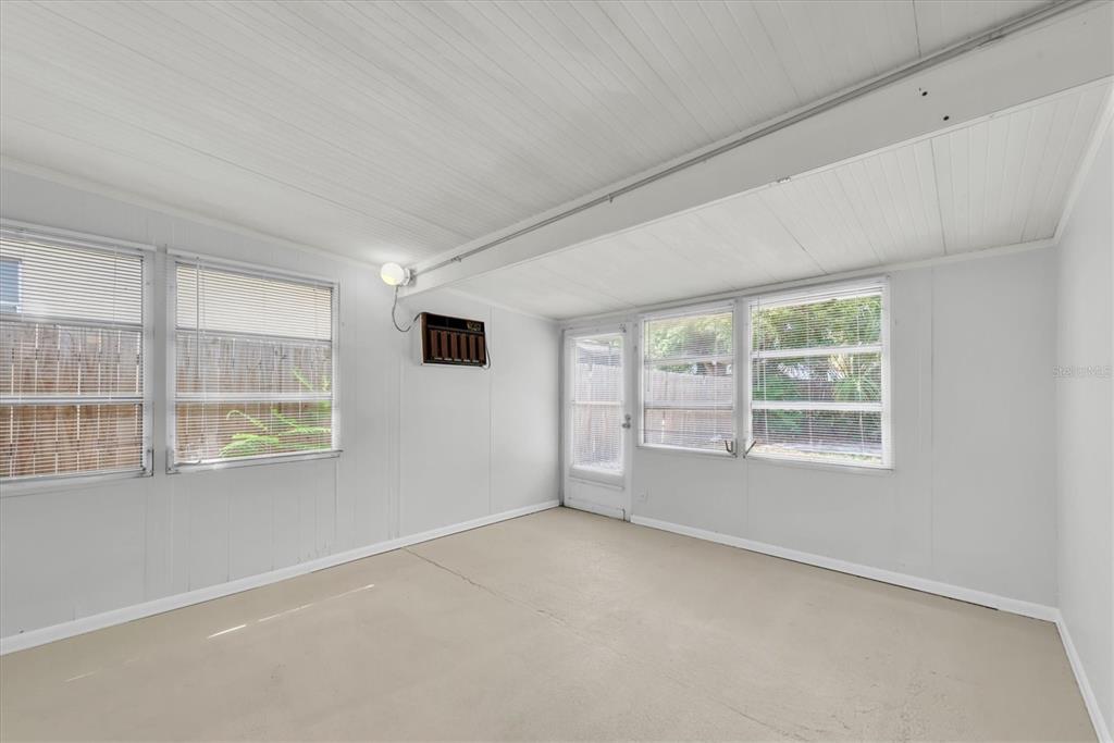 110 14th Avenue Southwest Largo, FL 33770 - Photo 28 of 38