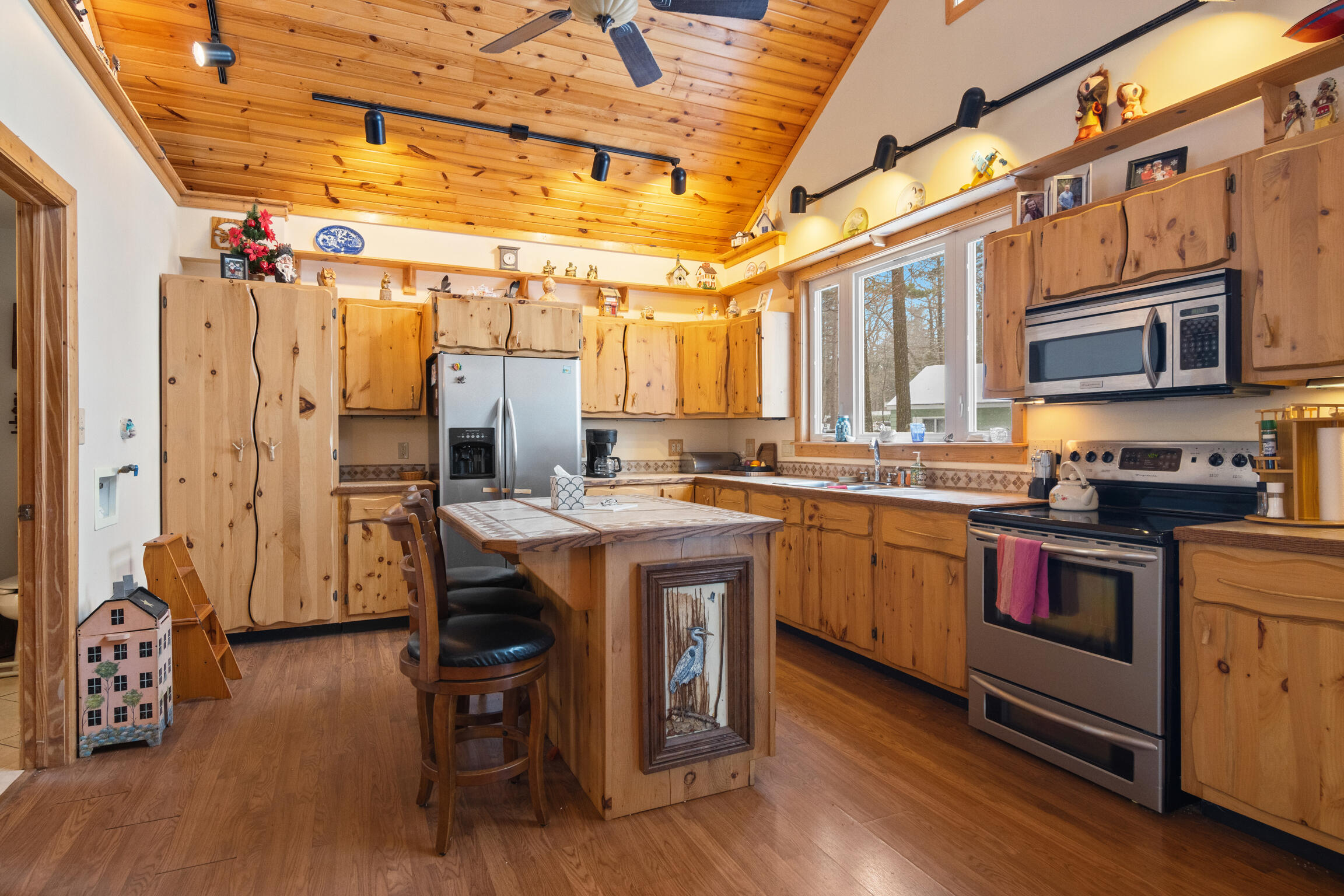 63 East Piney Road Manistee, MI 49660 - Photo 4 of 42 63
