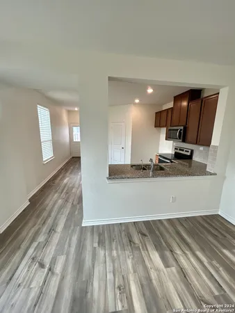 $1,650 | 428 Blacktail Drive, New Braunfels, TX 78130