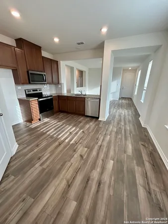 $1,650 | 428 Blacktail Drive, New Braunfels, TX 78130