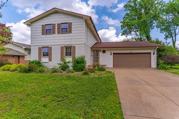 $345,000 | 208 Camden Court, Evansville, IN 47715