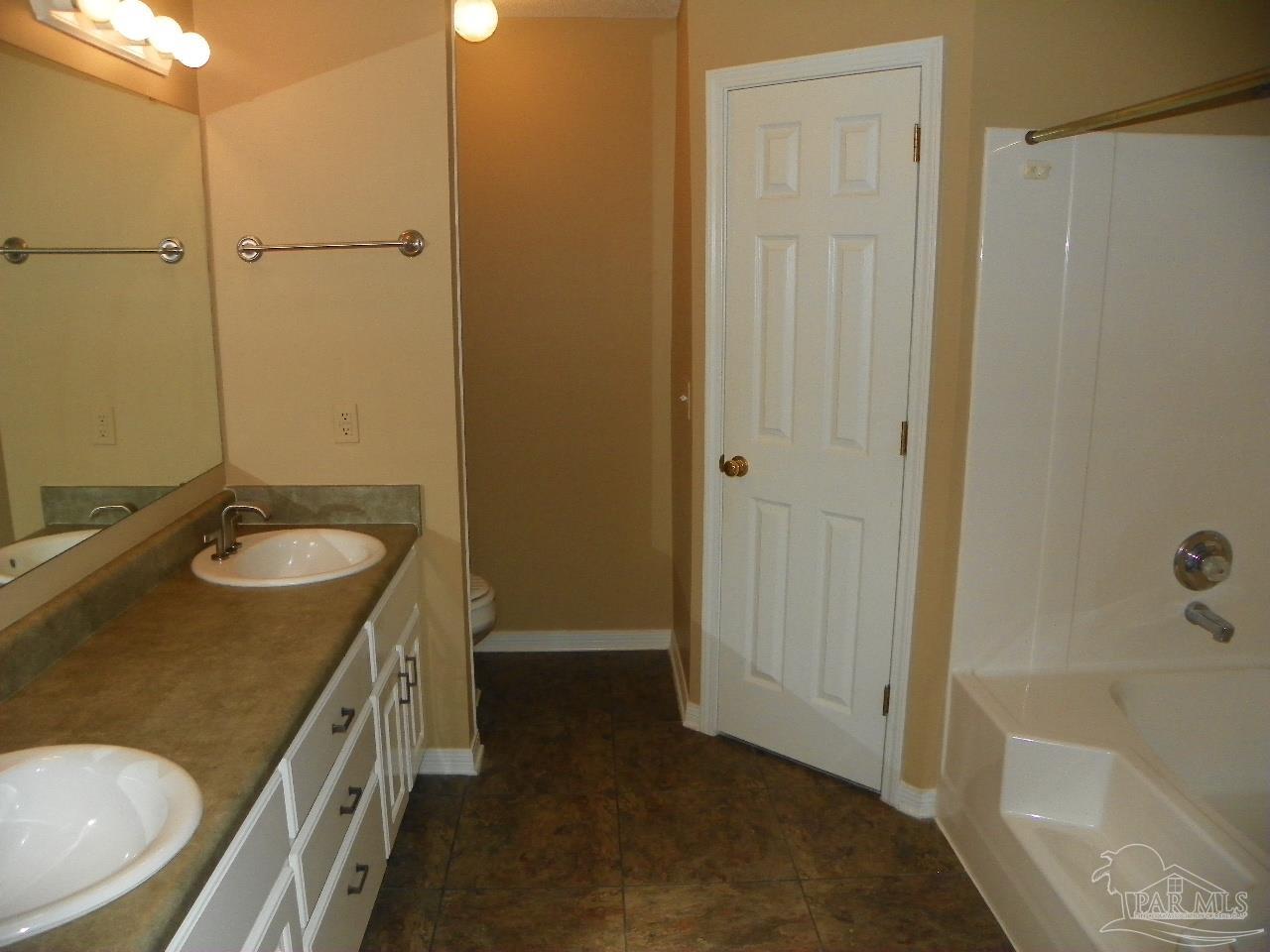6967 Raburn Road Pensacola, FL 32526 - Photo 20 of 28