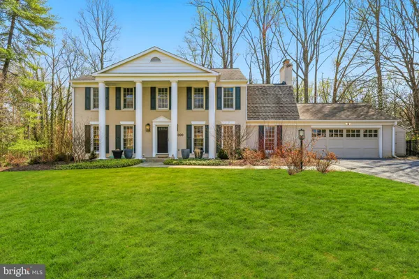 $1,695,000 | 10300 Crown Point Court, Potomac, MD 20854