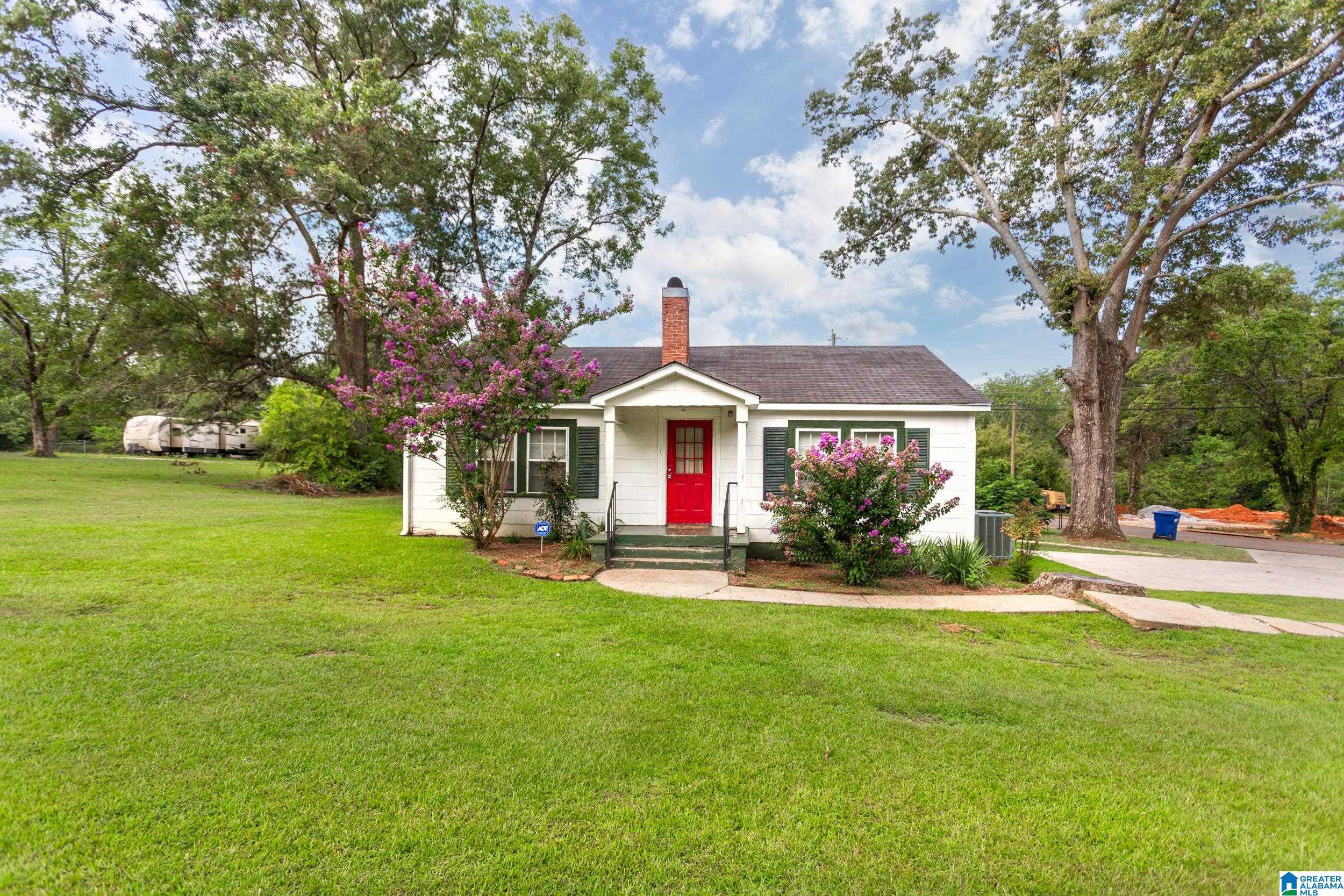 589 Heath Street Talladega, AL 35160 - Photo 2 of 35