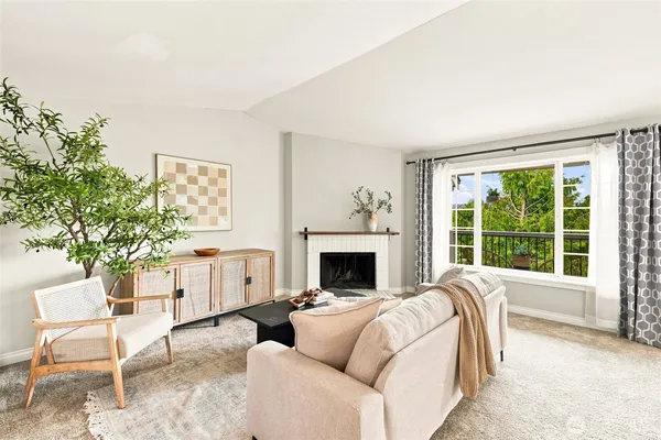 $412,000 | 12404 East Gibson Road, Unit L306, Everett, WA 98204