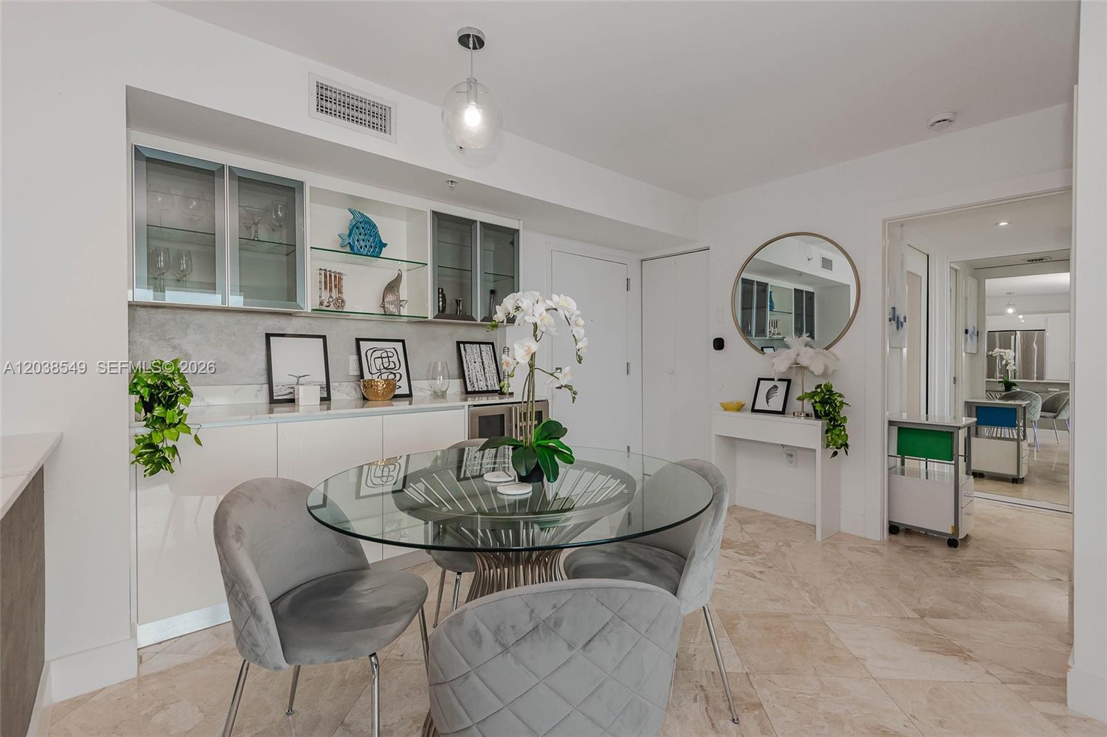 90 Alton Road, Unit 1109 Miami Beach, FL 33139 - Photo 12 of 28