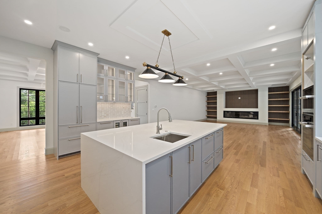 44 Lovett Road Newton, MA 02459 - Photo 5 of 36