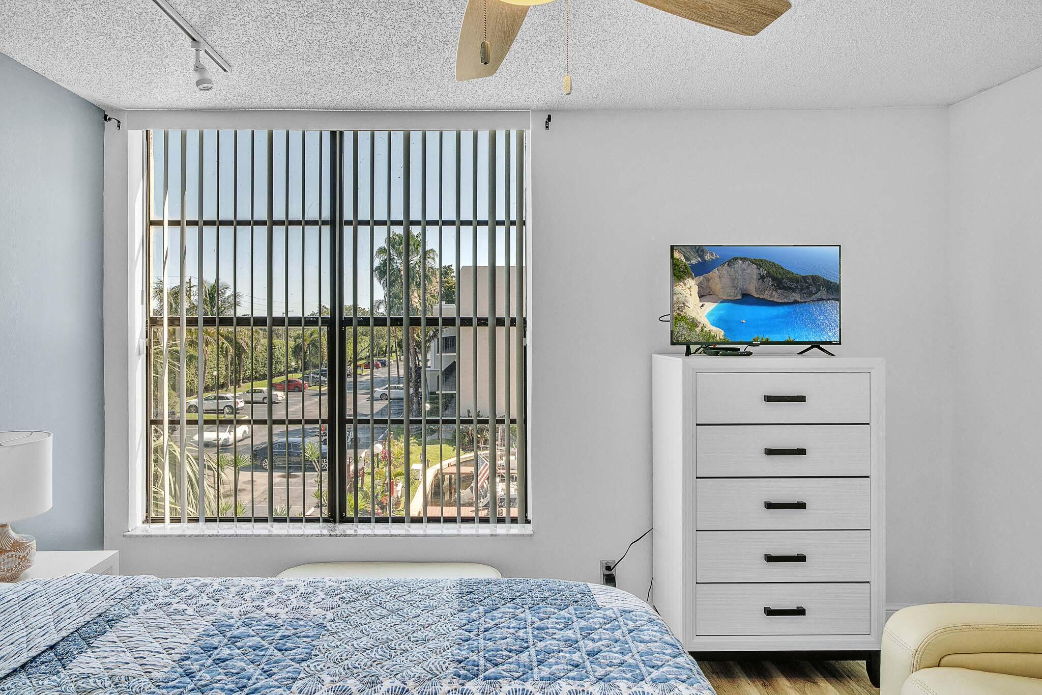 17 Royal Palm Way, Unit 3010 Boca Raton, FL 33432 - Photo 30 of 57 12 Primary Bedroom (2)