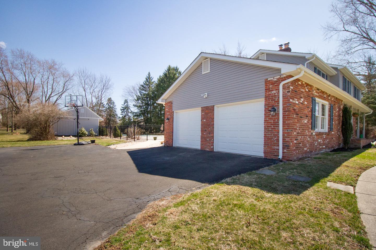 278 Pebble Ridge Road Warrington, PA 18976 - Photo 28 of 33 Garage with inside access & garage door openers