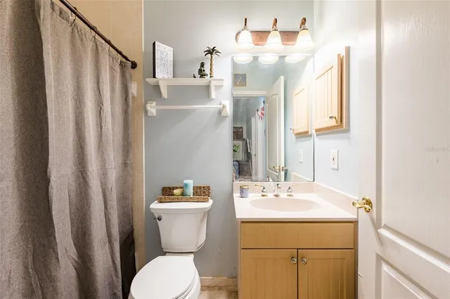 $599,900 | 2204 1st Street, Unit F, Indian Rocks Beach, FL 33785