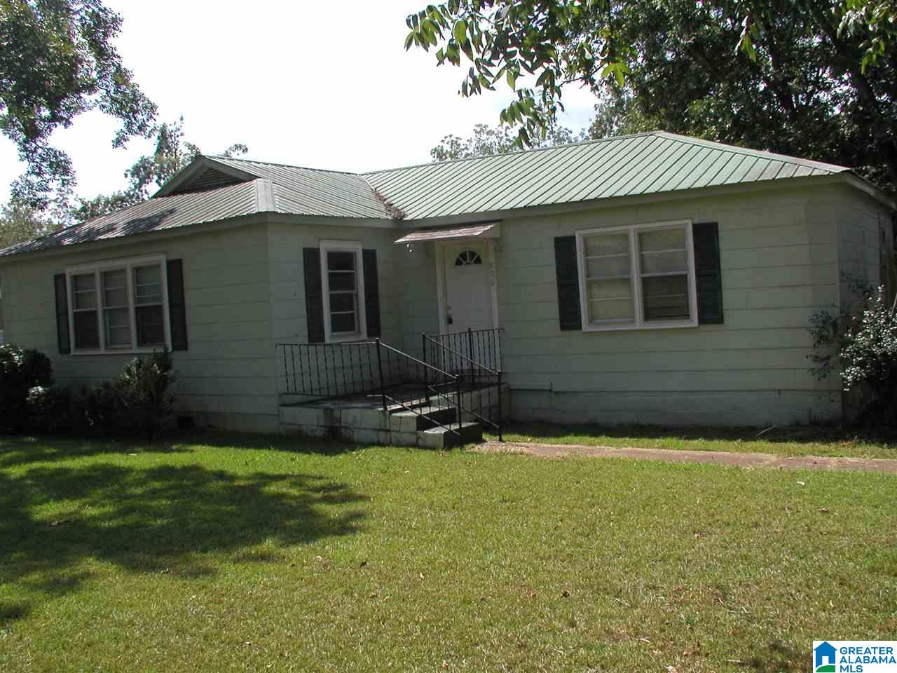806 Bankhead Boulevard Talladega, AL 35160 - Photo 3 of 16