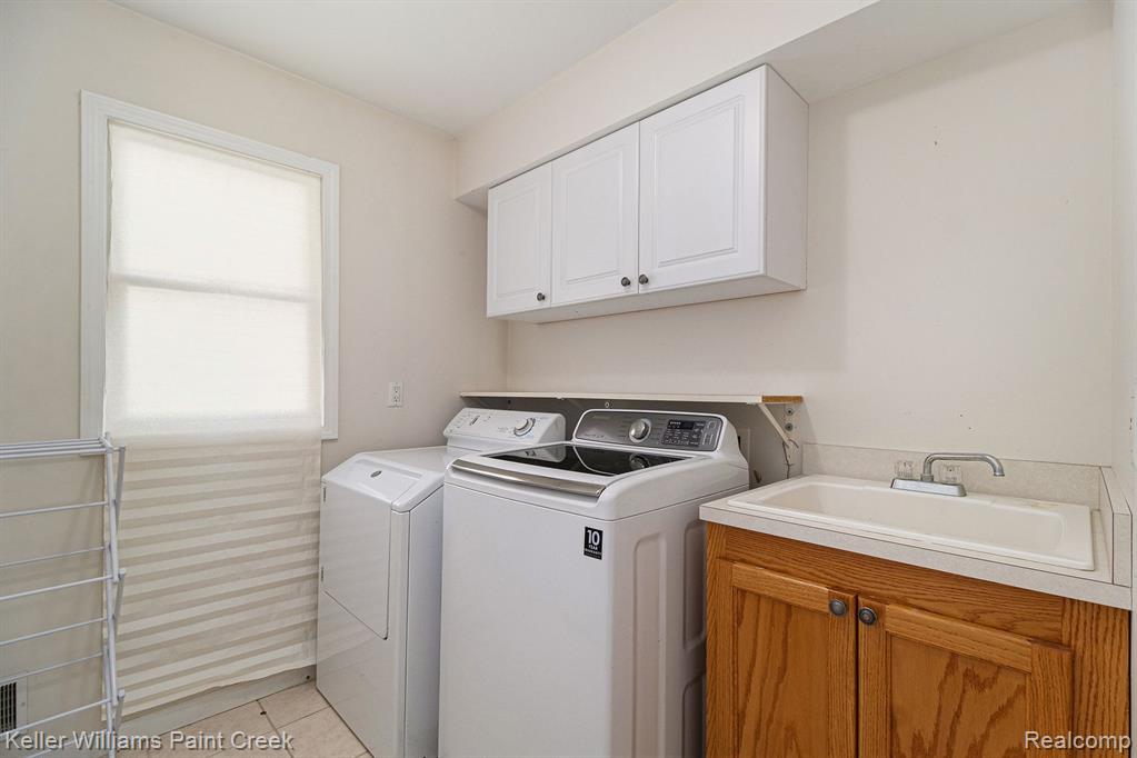 3141 Hessel Avenue Rochester Hills, MI 48307 - Photo 22 of 32