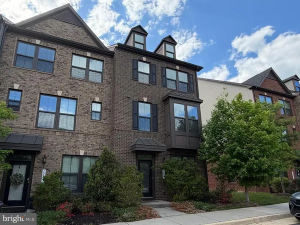 $3,450 | 22265 Sims Terrace, Ashburn, VA 20148