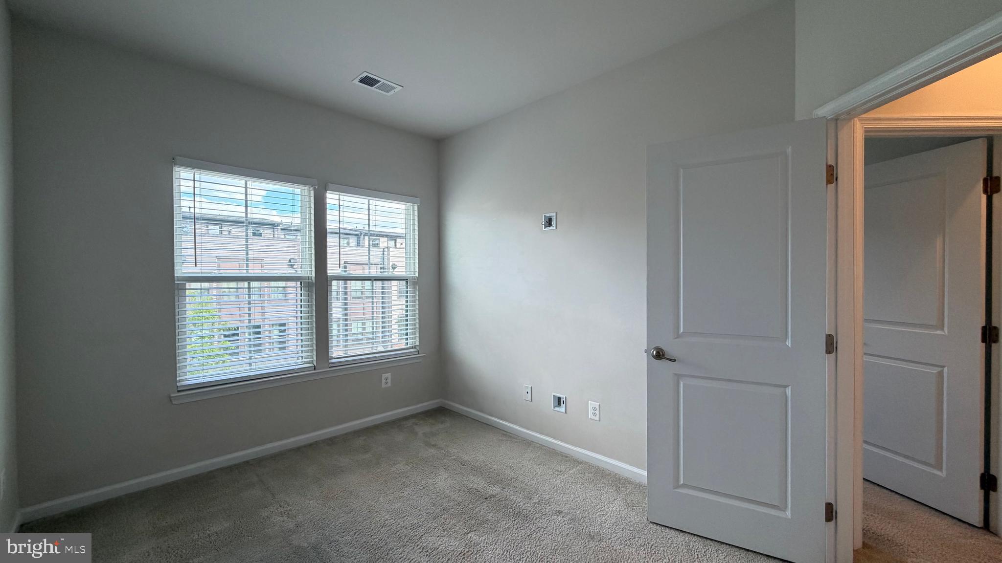 22265 Sims Terrace Ashburn, VA 20148 - Photo 24 of 29