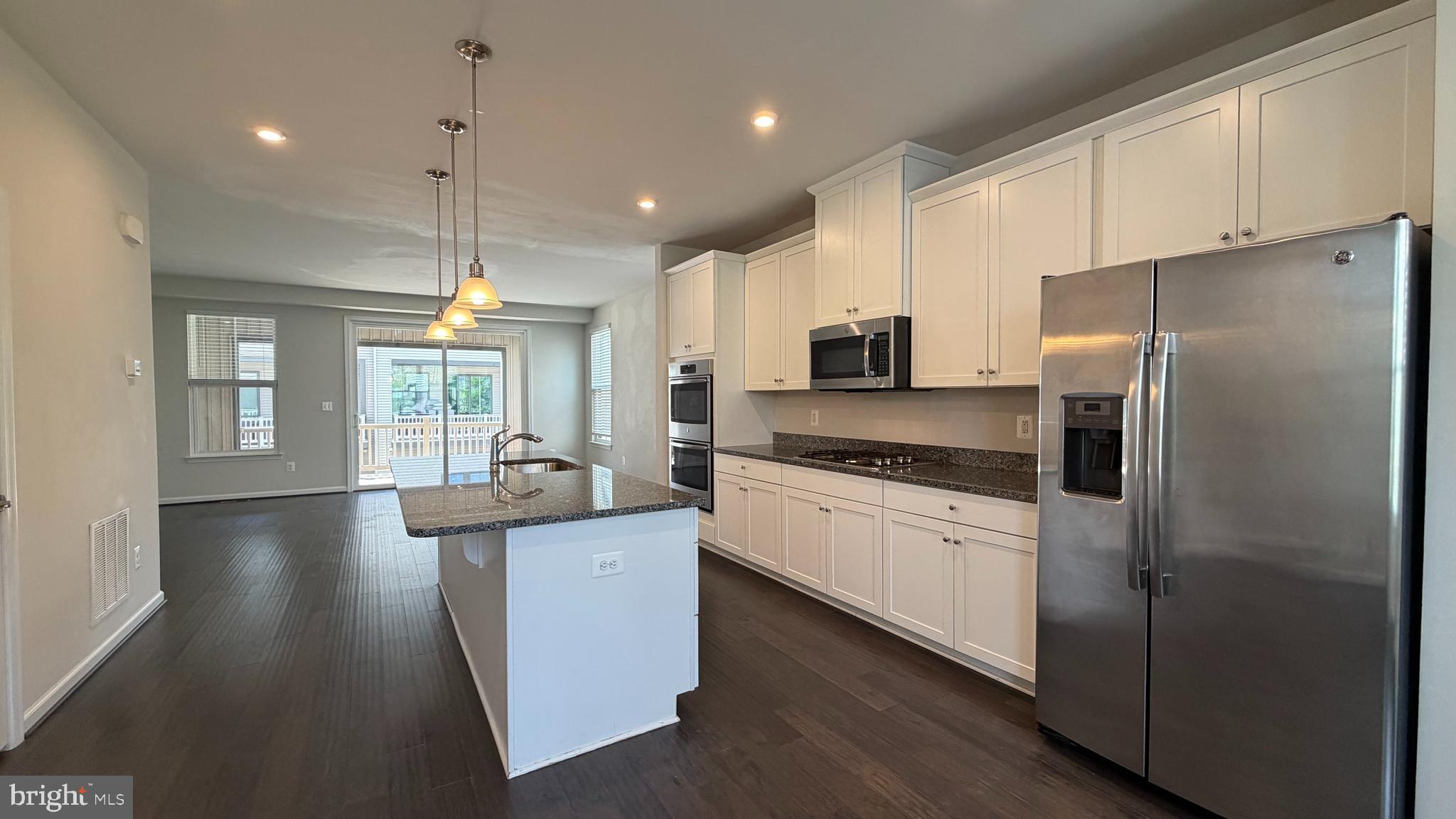 22265 Sims Terrace Ashburn, VA 20148 - Photo 3 of 29