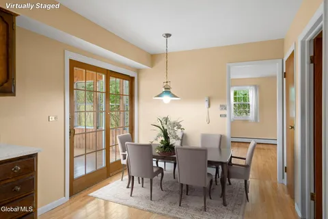 $424,900 | 19 Glenwood Drive, Clifton Park, NY 12019