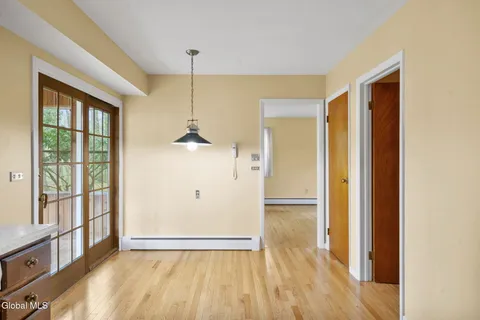 $424,900 | 19 Glenwood Drive, Clifton Park, NY 12019