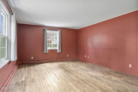 $424,900 | 19 Glenwood Drive, Clifton Park, NY 12019