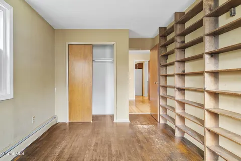 $424,900 | 19 Glenwood Drive, Clifton Park, NY 12019
