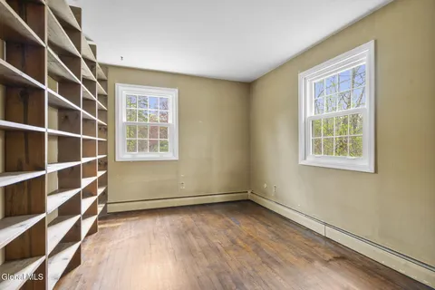 $424,900 | 19 Glenwood Drive, Clifton Park, NY 12019