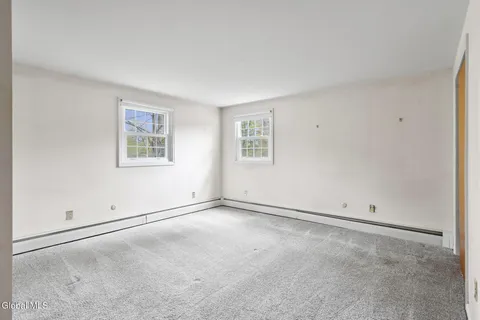 $424,900 | 19 Glenwood Drive, Clifton Park, NY 12019