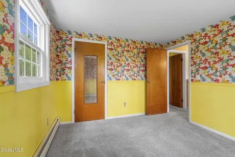 $424,900 | 19 Glenwood Drive, Clifton Park, NY 12019