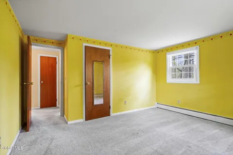 $424,900 | 19 Glenwood Drive, Clifton Park, NY 12019