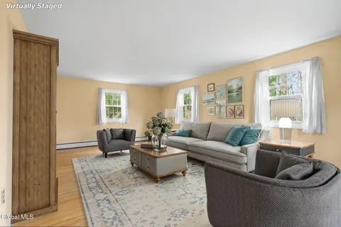 $424,900 | 19 Glenwood Drive, Clifton Park, NY 12019
