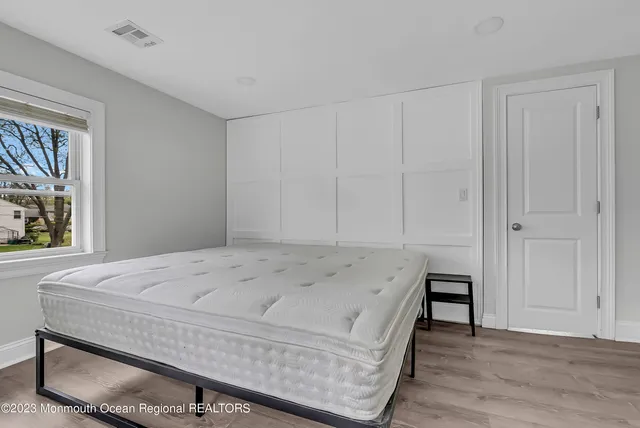 $2,300 | 140 Idlewood Avenue, Oakhurst, NJ 07755