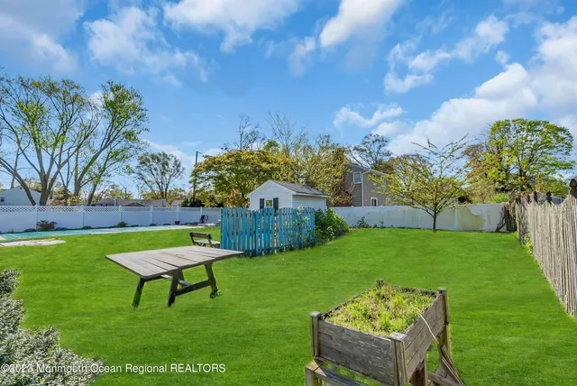 $2,300 | 140 Idlewood Avenue, Oakhurst, NJ 07755