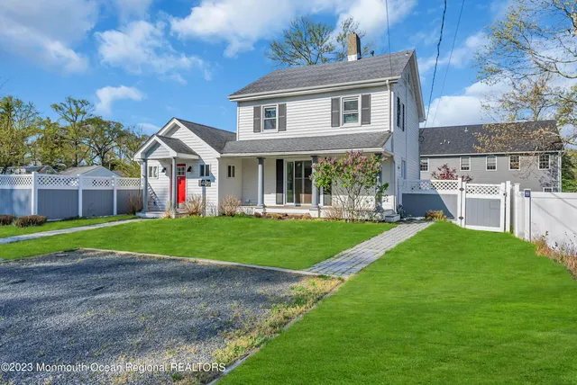 $2,300 | 140 Idlewood Avenue, Oakhurst, NJ 07755