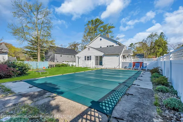 $2,300 | 140 Idlewood Avenue, Oakhurst, NJ 07755