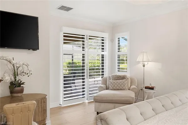 $912,000 | 2906 Aviamar Circle, Naples, FL 34114