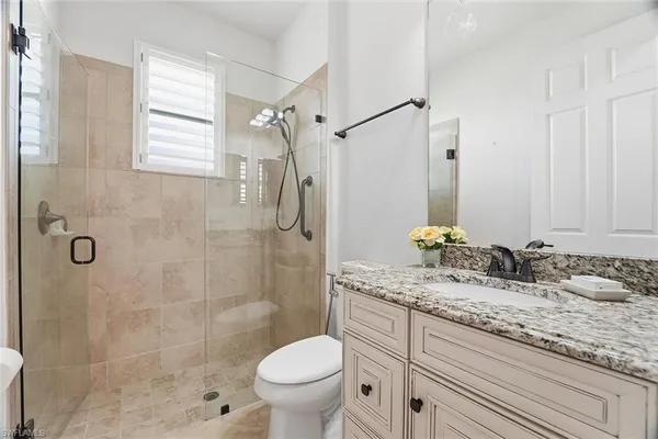 $912,000 | 2906 Aviamar Circle, Naples, FL 34114