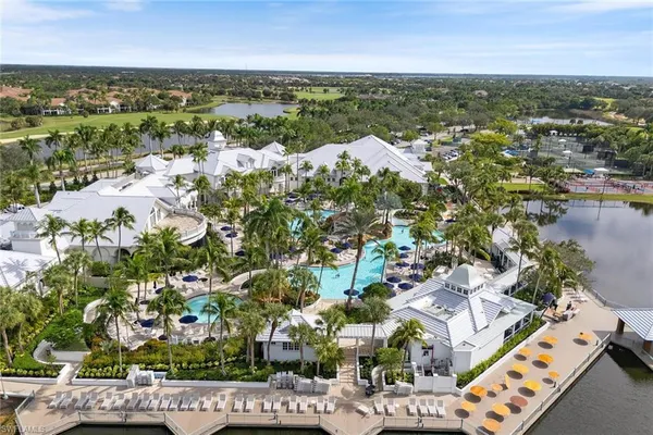 $912,000 | 2906 Aviamar Circle, Naples, FL 34114