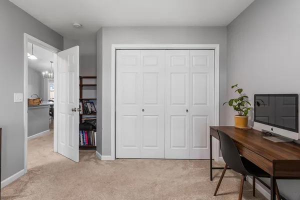 $330,000 | 1202 Edgeview Drive, Mahomet, IL 61853