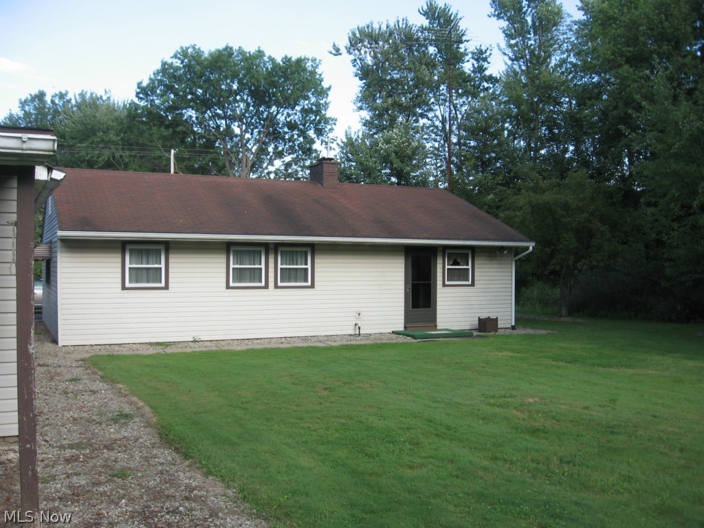1042 North Road Southeast Warren, OH 44484 - Photo 2 of 16 Gallery Image 2