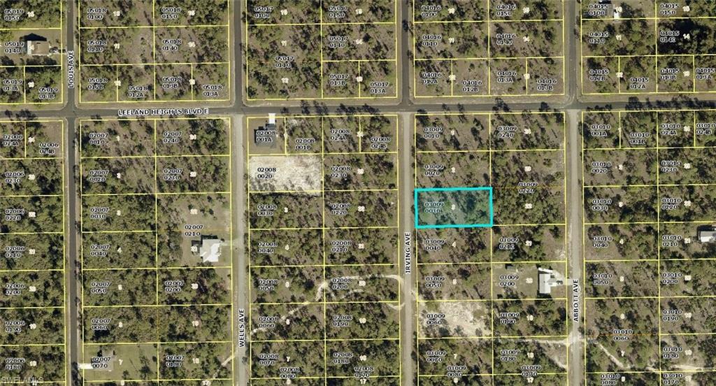 18 Irving Avenue Lehigh Acres, FL 33936 - Photo 4 of 5 a bathroom with a shower