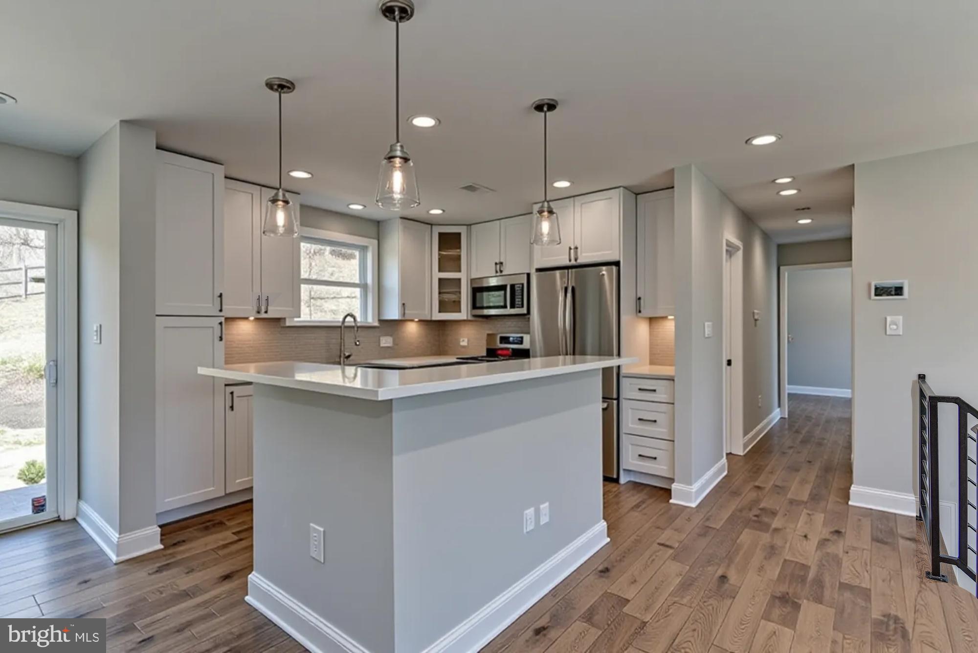 415 Ritchie Parkway Rockville, MD 20852 - Photo 9 of 30