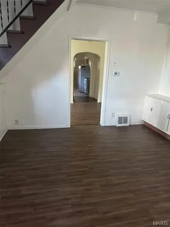 $1,300 | Undisclosed Address, St. Louis, MO 63107