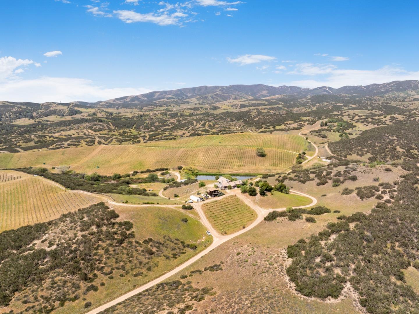 30625 Stonewall Canyon Road Soledad, CA 93960 - Photo 32 of 34 a view of a city and ocean view