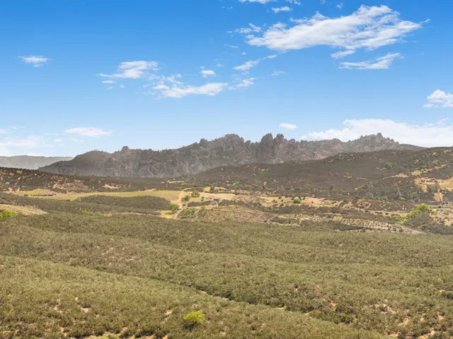 $2,499,000 | 30625 Stonewall Canyon Road, Soledad, CA 93960